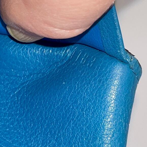 Louis Vuitton Brazza Wallet Blue Taurillon Leather Grained Calfskin Long Bifold - Picture 9 of 15